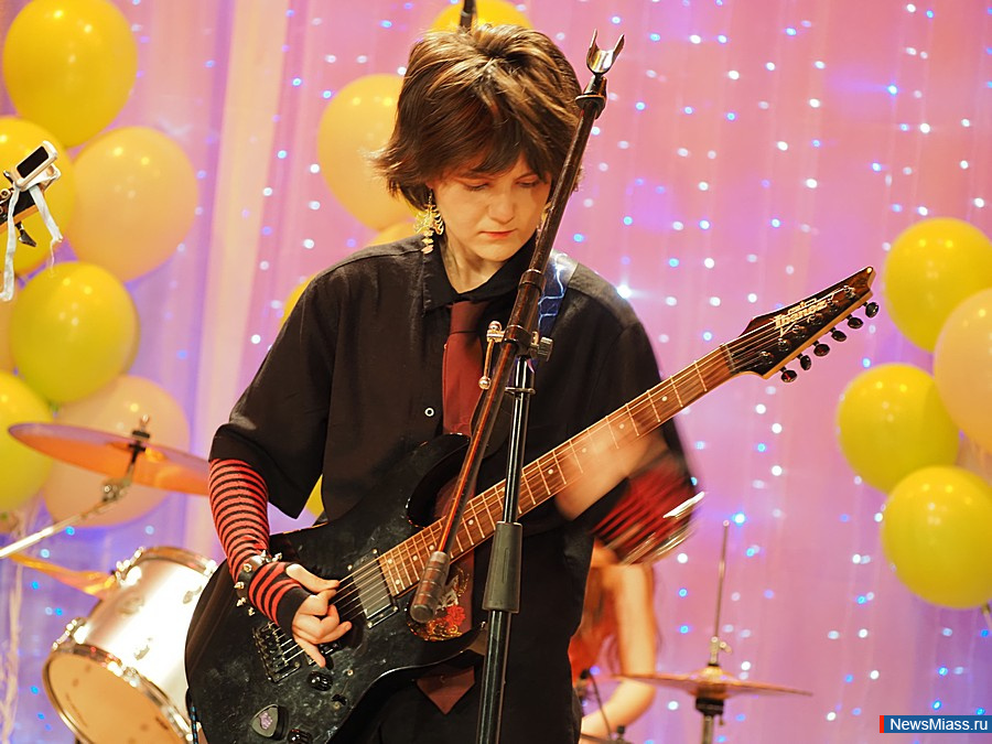 ����������� ���������-������� "�������" ������ � ������. �� ����� ��� ��������� �������, ������������ � ��������� ��������-���������������� ������ �� ����������, ������, ���������, ����� � ������������