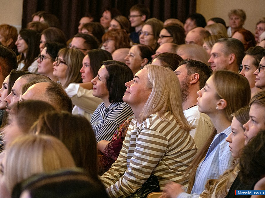 ��������� "�������" ������� ������ �������� � ������. ������� ������-������ "������" ������� ������� � ������� ��������� ������ ���������