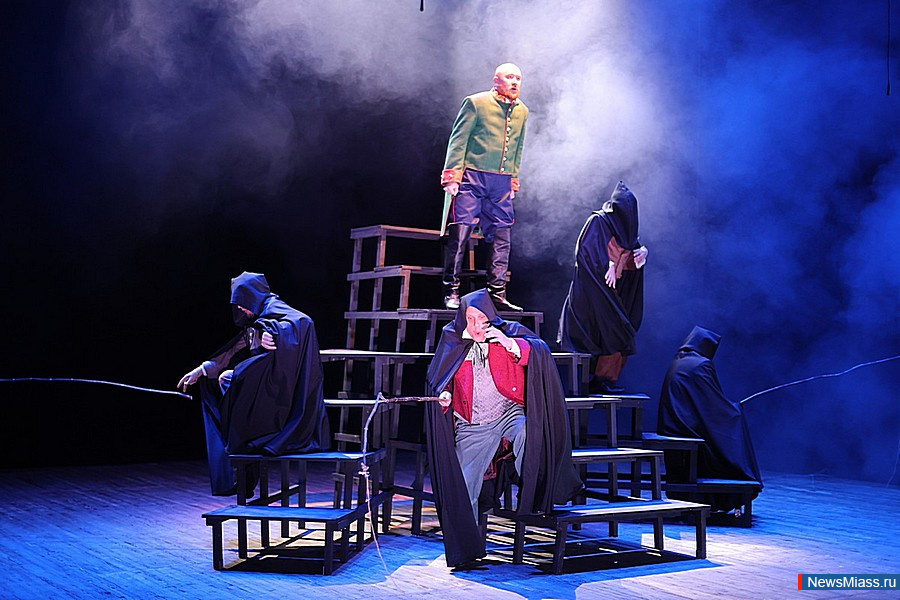 ��������� "�������" ������� ������ �������� � ������. ������� ������-������ "������" ������� ������� � ������� ��������� ������ ���������