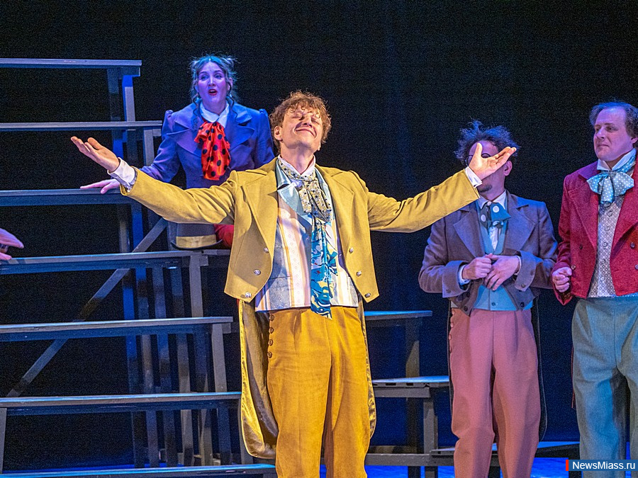 ��������� "�������" ������� ������ �������� � ������. ������� ������-������ "������" ������� ������� � ������� ��������� ������ ���������