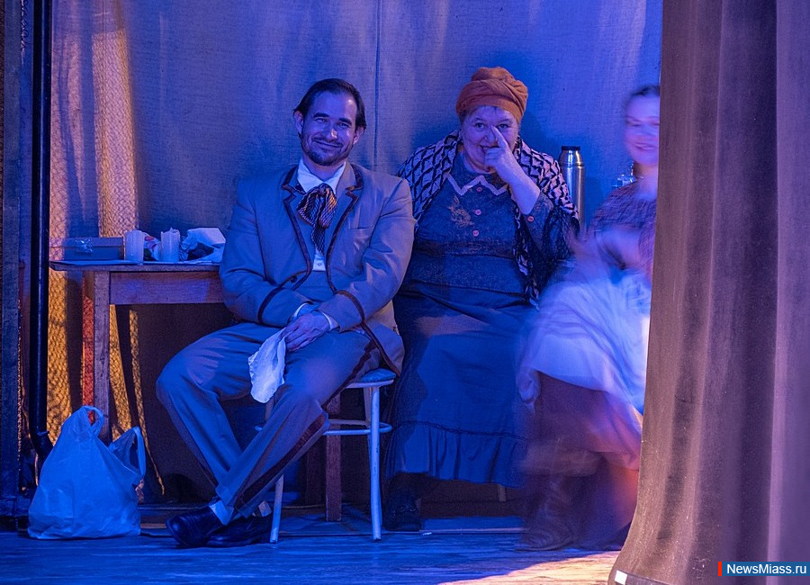 ��������� "�������" ������� ������ �������� � ������. ������� ������-������ "������" ������� ������� � ������� ��������� ������ ���������