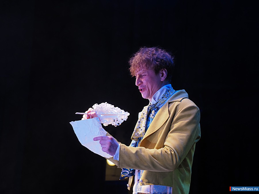 ��������� "�������" ������� ������ �������� � ������. ������� ������-������ "������" ������� ������� � ������� ��������� ������ ���������