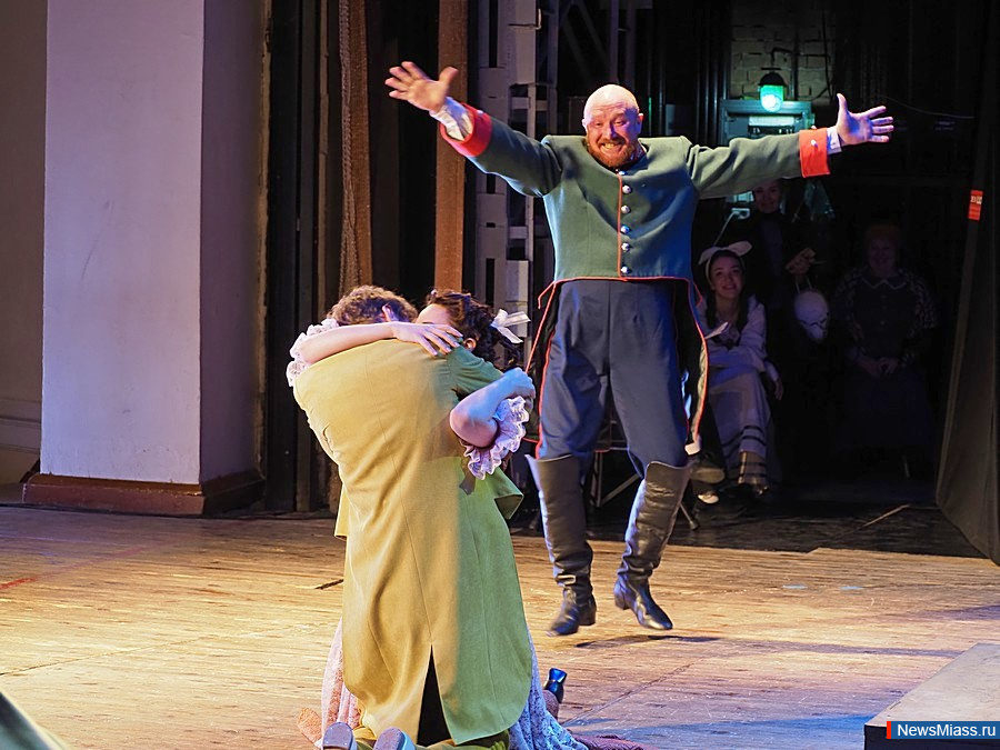 ��������� "�������" ������� ������ �������� � ������. ������� ������-������ "������" ������� ������� � ������� ��������� ������ ���������