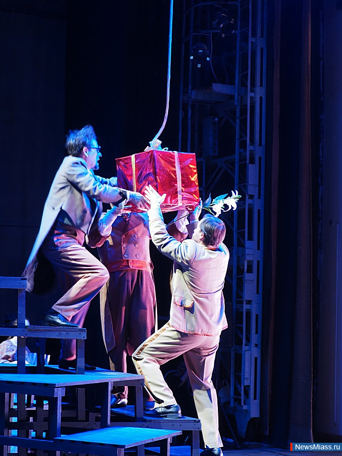 ��������� "�������" ������� ������ �������� � ������. ������� ������-������ "������" ������� ������� � ������� ��������� ������ ���������