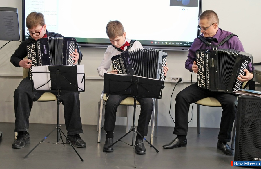 � ���������� ������ ������ "�� ���". ���������� ��������� "������ �� ���" ���������� � "���������" �������, ������������� ��� � 4 ����� ��������