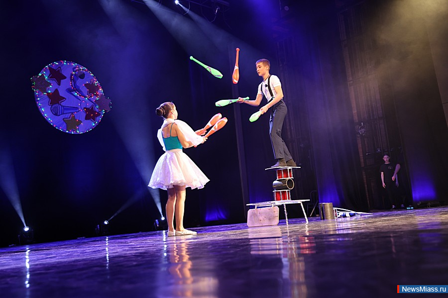 "��������� ��������" �������� �� ����� ������. �������� ��������� "����" � ������ ���������� ������ "�������" ���������� �������� ������ ������� �������� ���������