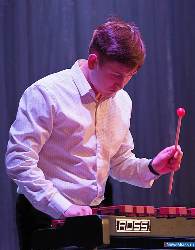 "�� ������, ���������� �������!". ����� � ����. � ���� �������� � ��� ����������� ��� � 2 ����� �. �. �������