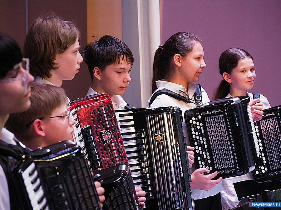 ���� ������� ������ ��������� �� ����� ����� � ���������������. � ������ ��������� ������� �������� ������� �������� � ������������ ������� ���������� ����������� �������, �� ������� ��������� � ���� ������