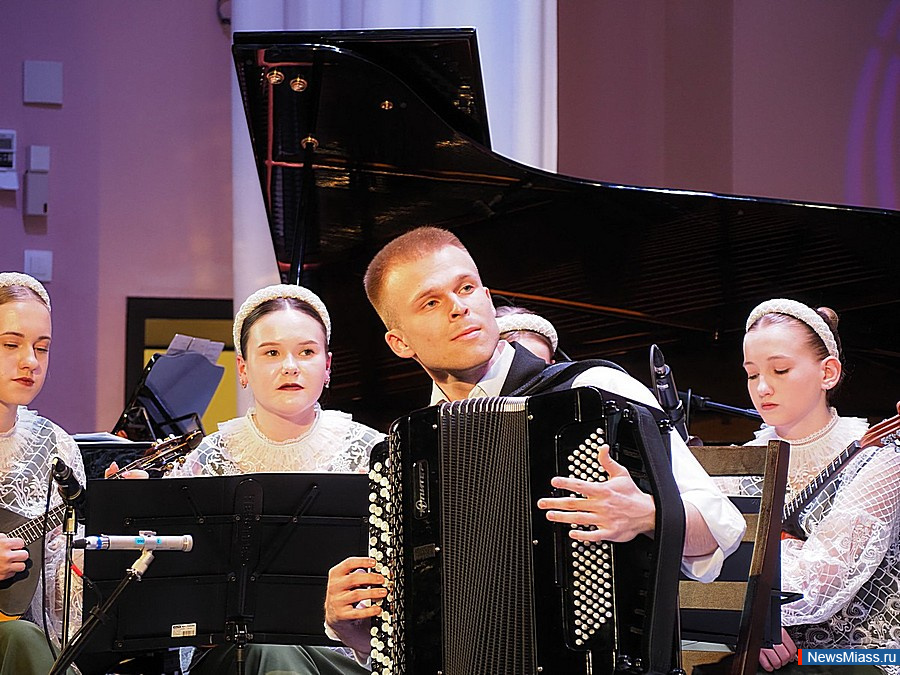 ���� ������� ������ ��������� �� ����� ����� � ���������������. � ������ ��������� ������� �������� ������� �������� � ������������ ������� ���������� ����������� �������, �� ������� ��������� � ���� ������