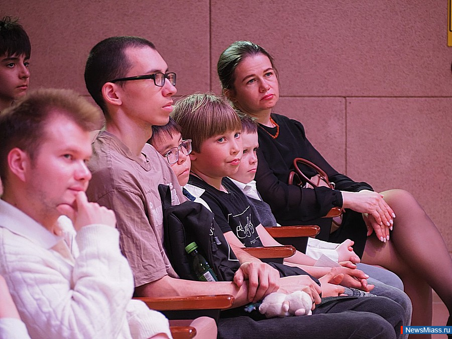 ���� ������� ������ ��������� �� ����� ����� � ���������������. � ������ ��������� ������� �������� ������� �������� � ������������ ������� ���������� ����������� �������, �� ������� ��������� � ���� ������