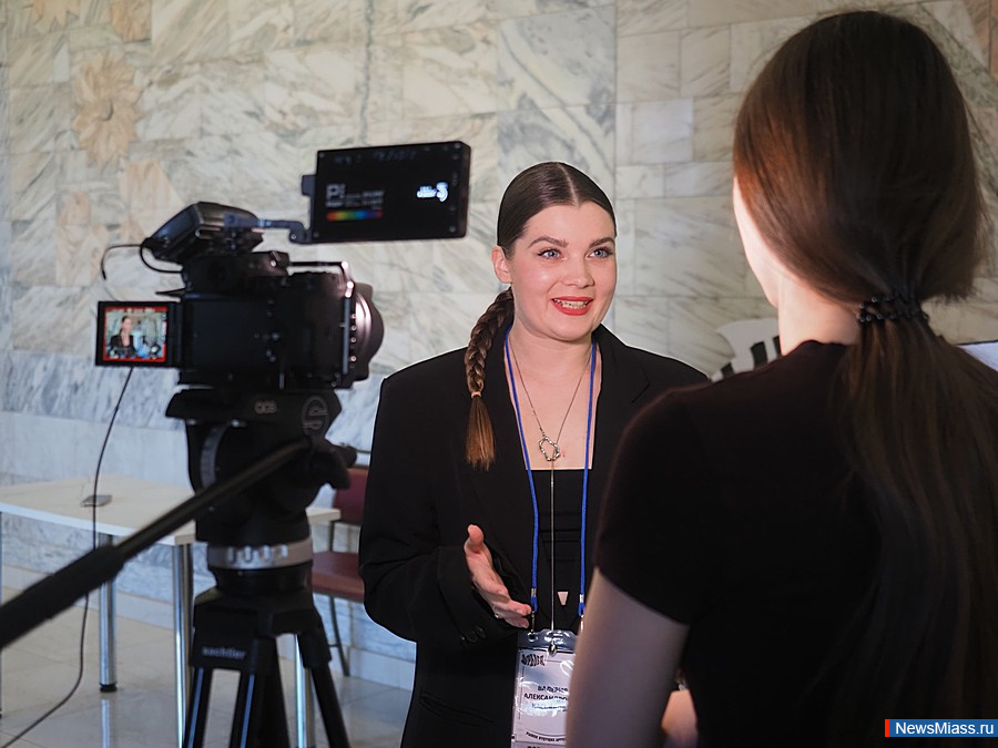 ��������� "����" ������ �������� ������ � ����������� ���������. �������� ����������� ��������� � ���������� �� ������, ���������� � ������������� ����������� ���� ���������� ������ - ������, ������� � ���������