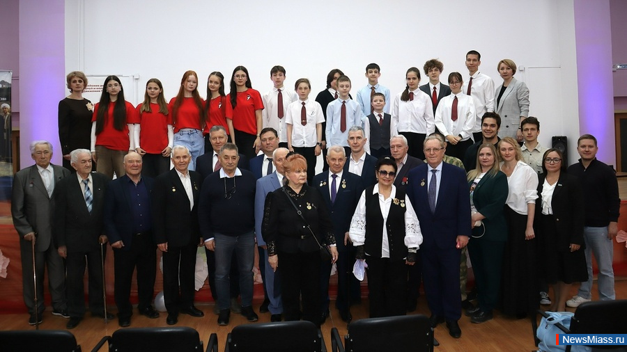 ����� �������� ������� ������ ������������ ��� 15-�����. �������� �������� ������ �����������, ����� ��������� ������� �������� ����� � �������� � 65-� ��������� ������� ����� �������� � ������