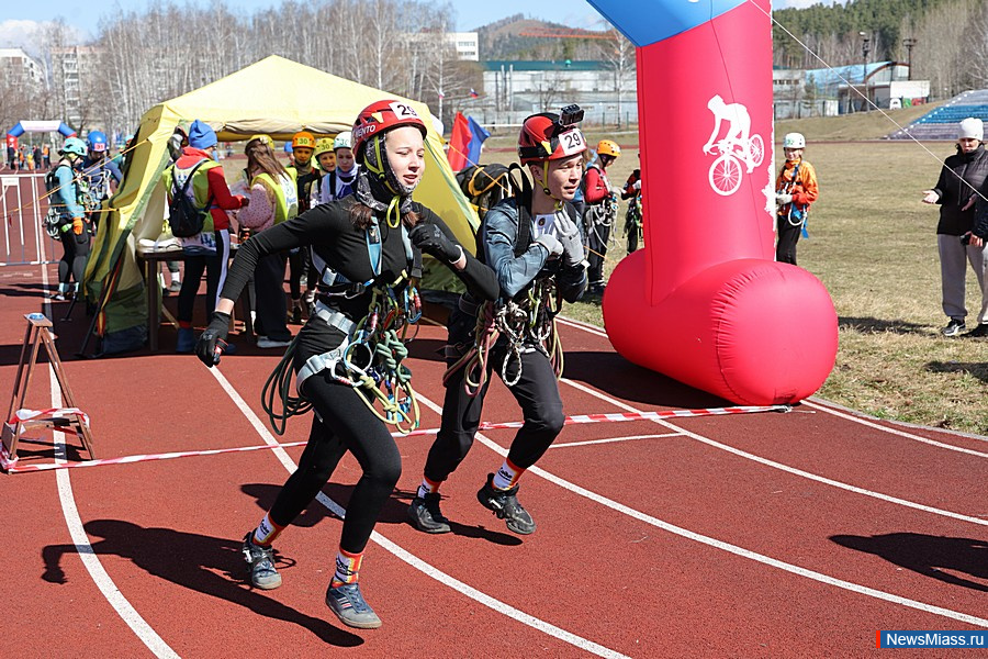 ����� ������ ���������� ������������ �� ����������� �������. �� ������ ����������� ����� 300 ����������� �� ������ ��������������� �������