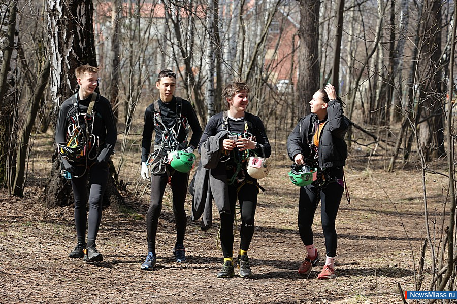 ����� ������ ���������� ������������ �� ����������� �������. �� ������ ����������� ����� 300 ����������� �� ������ ��������������� �������