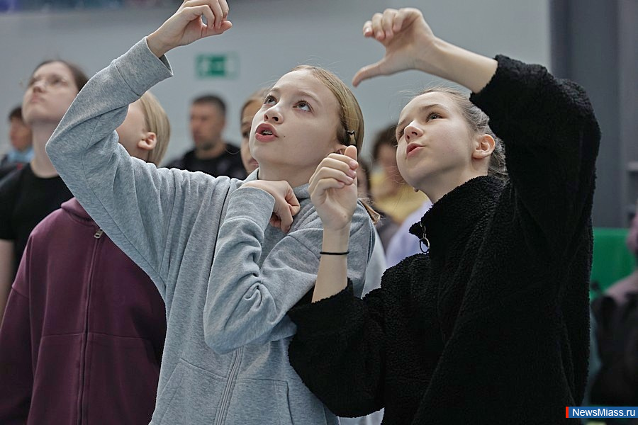 ����� 200 ���������� ��������� � ����� �� ������������. ���������� �� ������, ����������, ������� � ������� ����������� �� ������ ����������