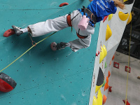 ����� 200 ���������� ��������� � ����� �� ������������