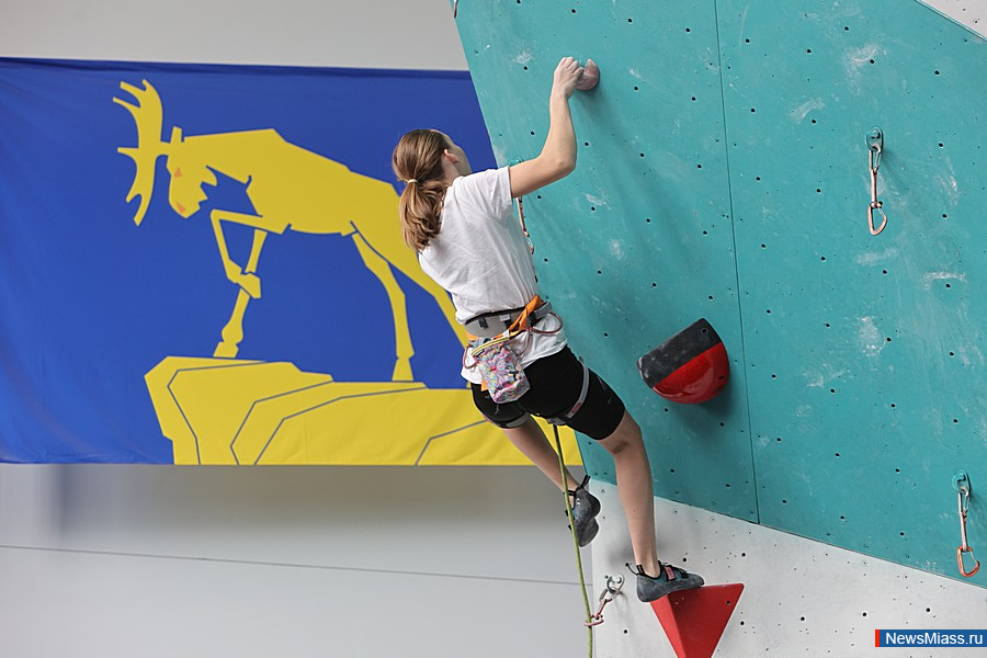 ����� 200 ���������� ��������� � ����� �� ������������. ���������� �� ������, ����������, ������� � ������� ����������� �� ������ ����������