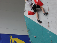 ����� 200 ���������� ��������� � ����� �� ������������