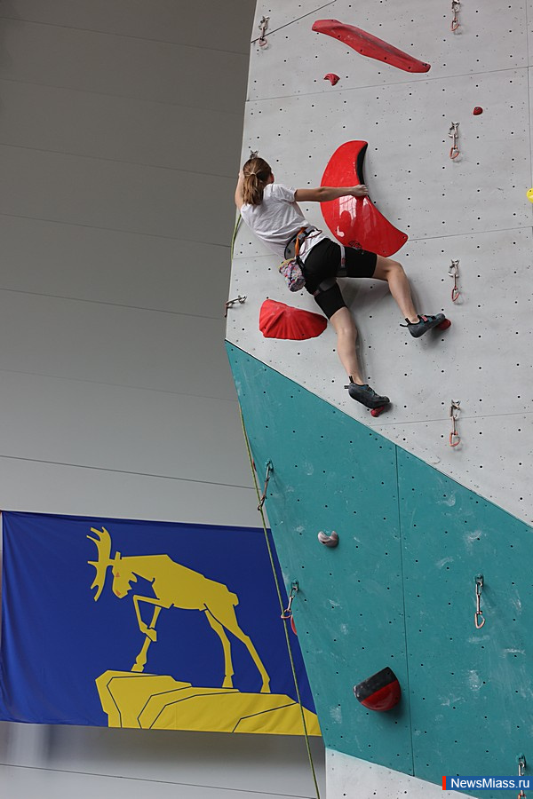 ����� 200 ���������� ��������� � ����� �� ������������. ���������� �� ������, ����������, ������� � ������� ����������� �� ������ ����������