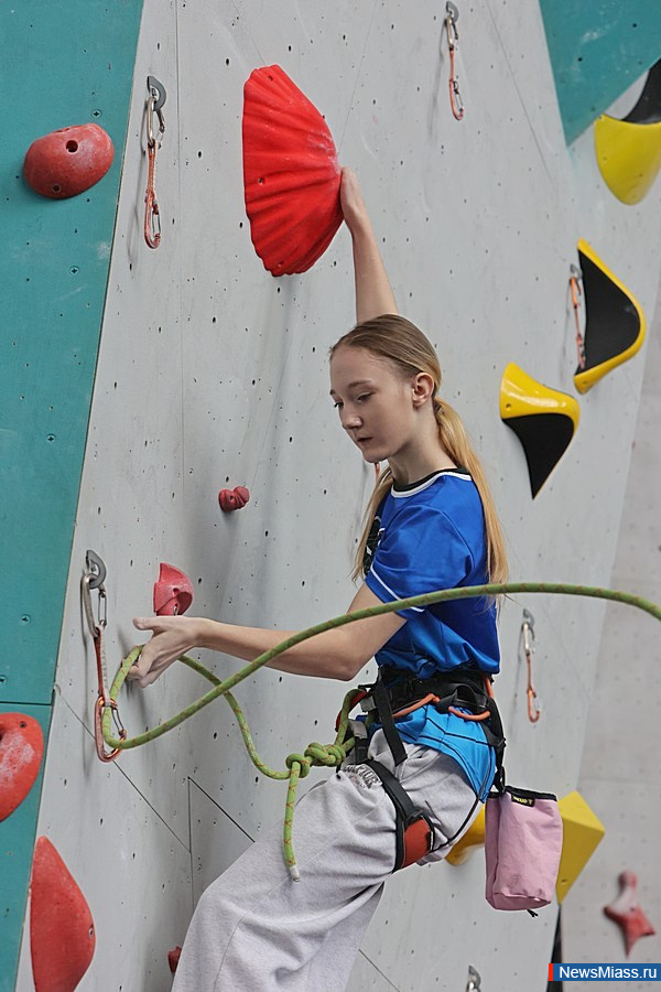 ����� 200 ���������� ��������� � ����� �� ������������. ���������� �� ������, ����������, ������� � ������� ����������� �� ������ ����������