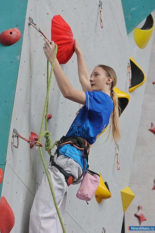 ����� 200 ���������� ��������� � ����� �� ������������. ���������� �� ������, ����������, ������� � ������� ����������� �� ������ ����������