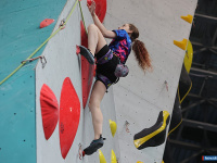 ����� 200 ���������� ��������� � ����� �� ������������