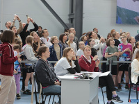 ����� 200 ���������� ��������� � ����� �� ������������