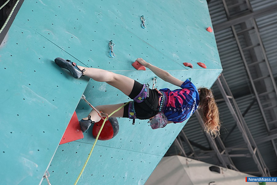 ����� 200 ���������� ��������� � ����� �� ������������. ���������� �� ������, ����������, ������� � ������� ����������� �� ������ ����������