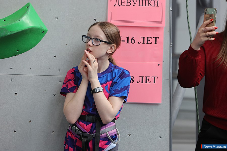 ����� 200 ���������� ��������� � ����� �� ������������. ���������� �� ������, ����������, ������� � ������� ����������� �� ������ ����������