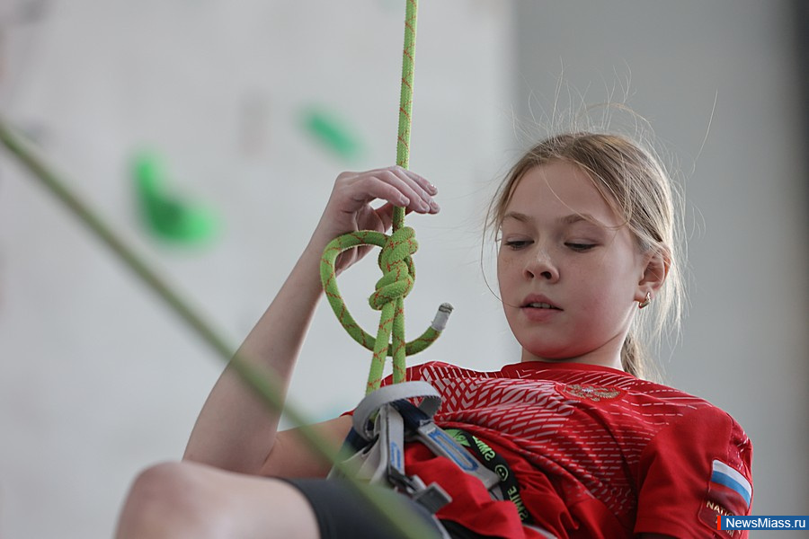 ����� 200 ���������� ��������� � ����� �� ������������. ���������� �� ������, ����������, ������� � ������� ����������� �� ������ ����������