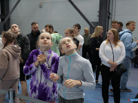 ����� 200 ���������� ��������� � ����� �� ������������