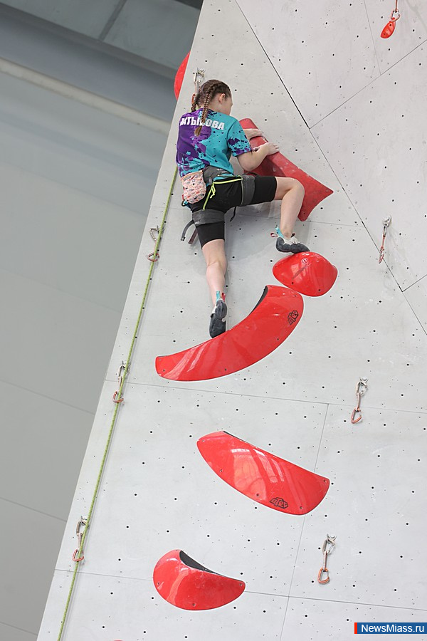 ����� 200 ���������� ��������� � ����� �� ������������. ���������� �� ������, ����������, ������� � ������� ����������� �� ������ ����������