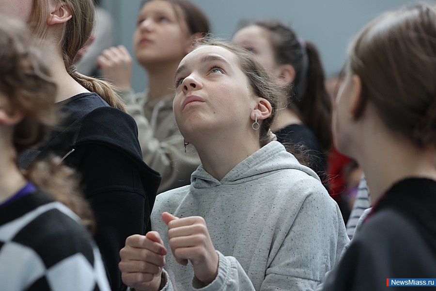 ����� 200 ���������� ��������� � ����� �� ������������. ���������� �� ������, ����������, ������� � ������� ����������� �� ������ ����������