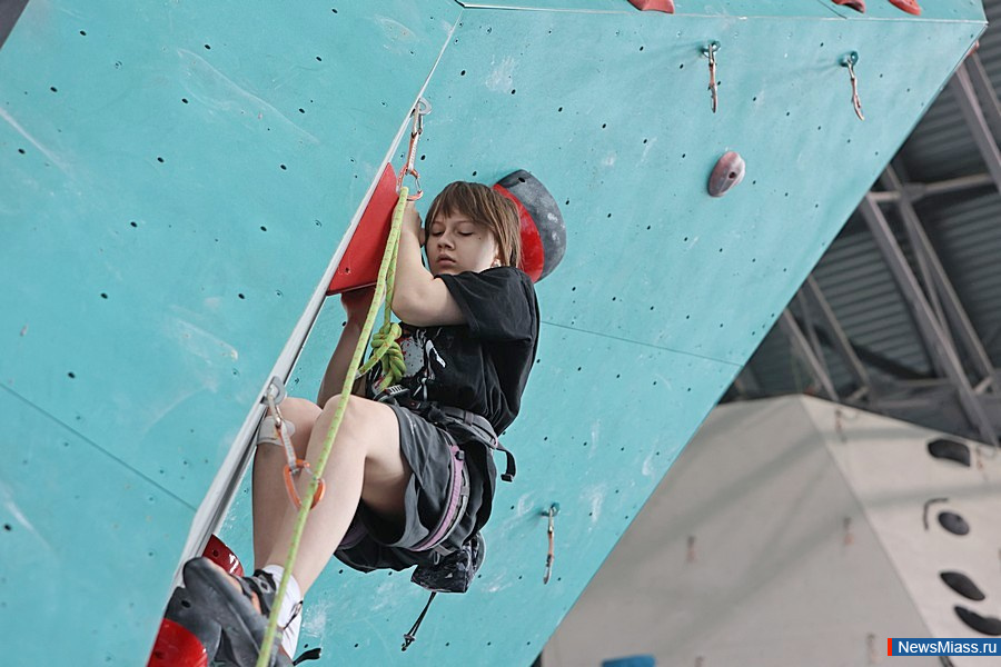 ����� 200 ���������� ��������� � ����� �� ������������. ���������� �� ������, ����������, ������� � ������� ����������� �� ������ ����������