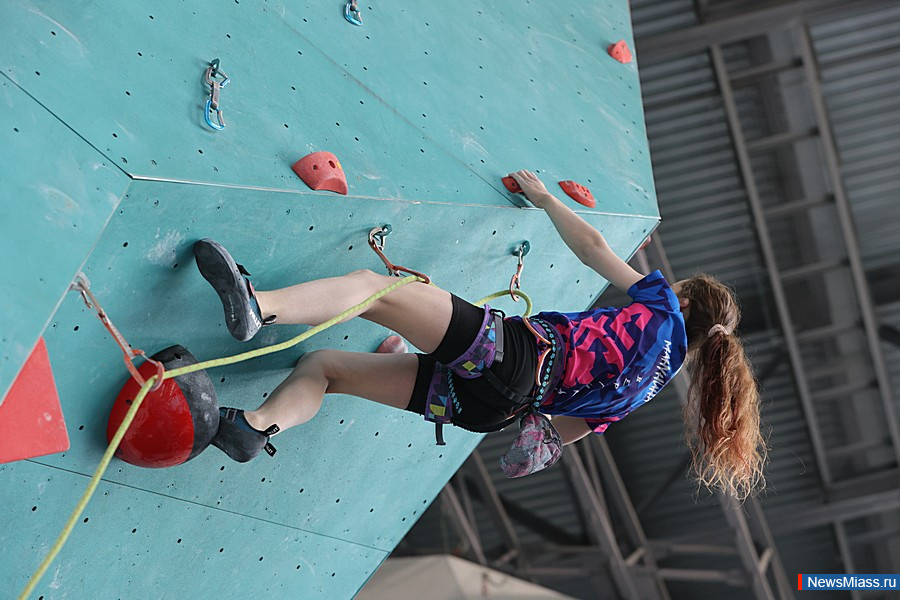 ����� 200 ���������� ��������� � ����� �� ������������. ���������� �� ������, ����������, ������� � ������� ����������� �� ������ ����������