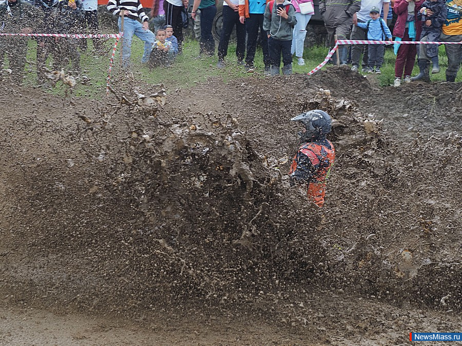 � ������ ������ ���������� ��������� ������������ ��������. ��������� "OFF-ROAD 2.0" ������ ����������� �� ������������, ������������� � ����������