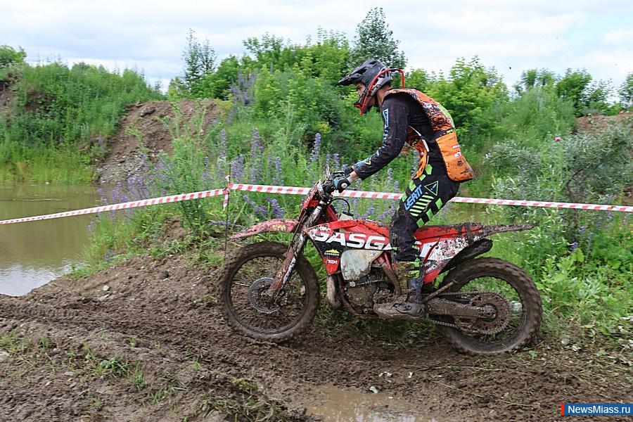 � ������ ������ ���������� ��������� ������������ ��������. ��������� "OFF-ROAD 2.0" ������ ����������� �� ������������, ������������� � ����������
