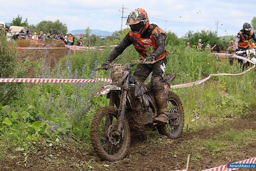 � ������ ������ ���������� ��������� ������������ ��������. ��������� "OFF-ROAD 2.0" ������ ����������� �� ������������, ������������� � ����������