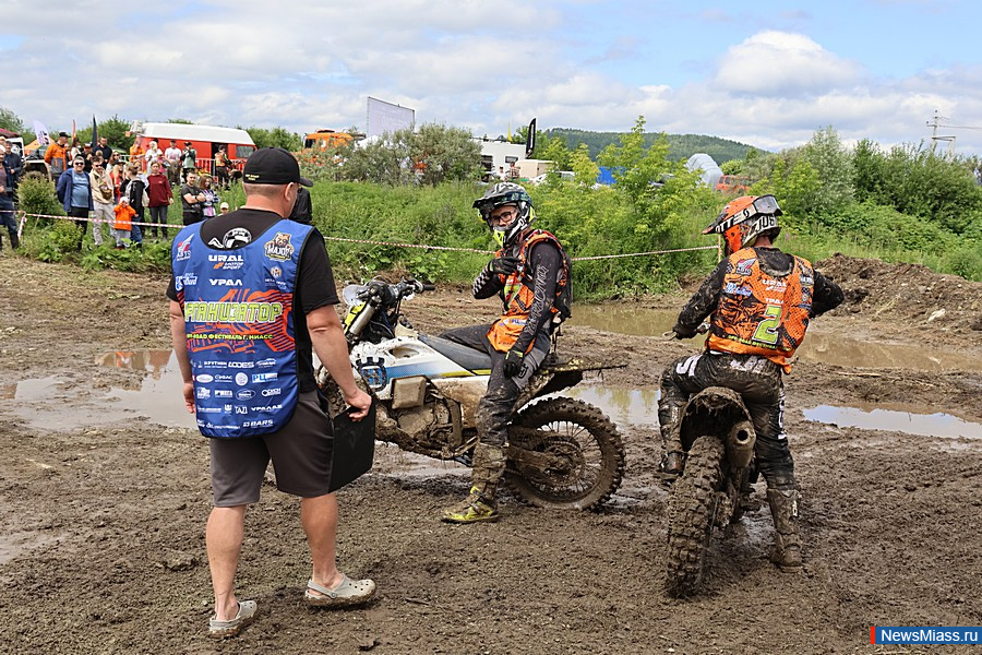 � ������ ������ ���������� ��������� ������������ ��������. ��������� "OFF-ROAD 2.0" ������ ����������� �� ������������, ������������� � ����������