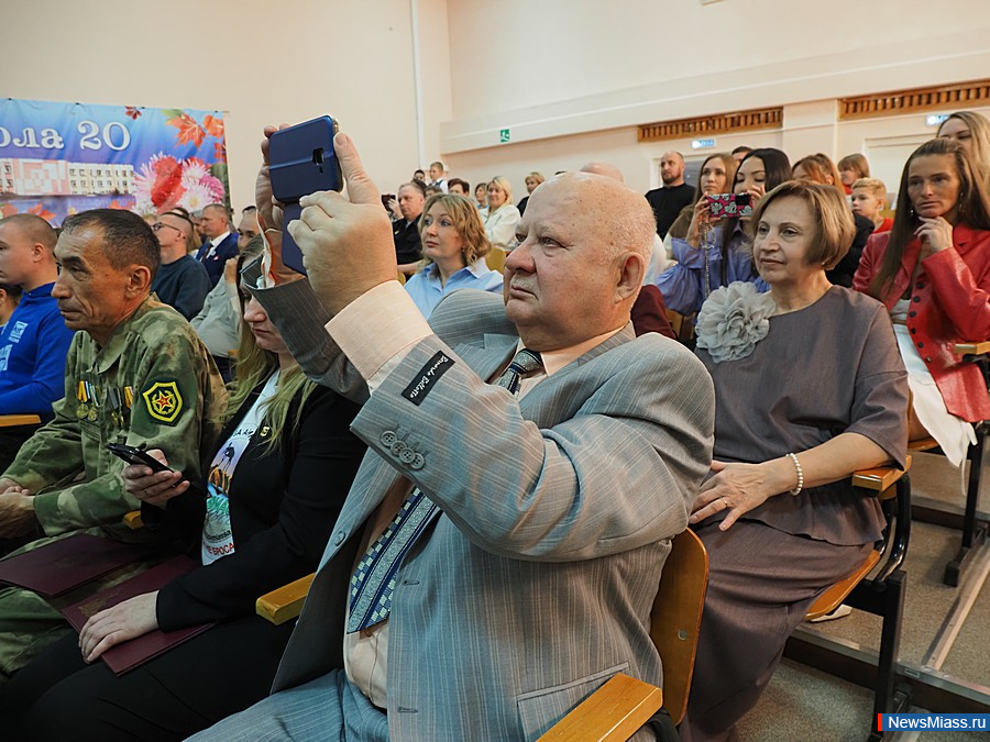 ����� � 20 ������ �������� ������. �������� ���� ��� ������������� ����� ��������� � ������� ����� �������� � ���������